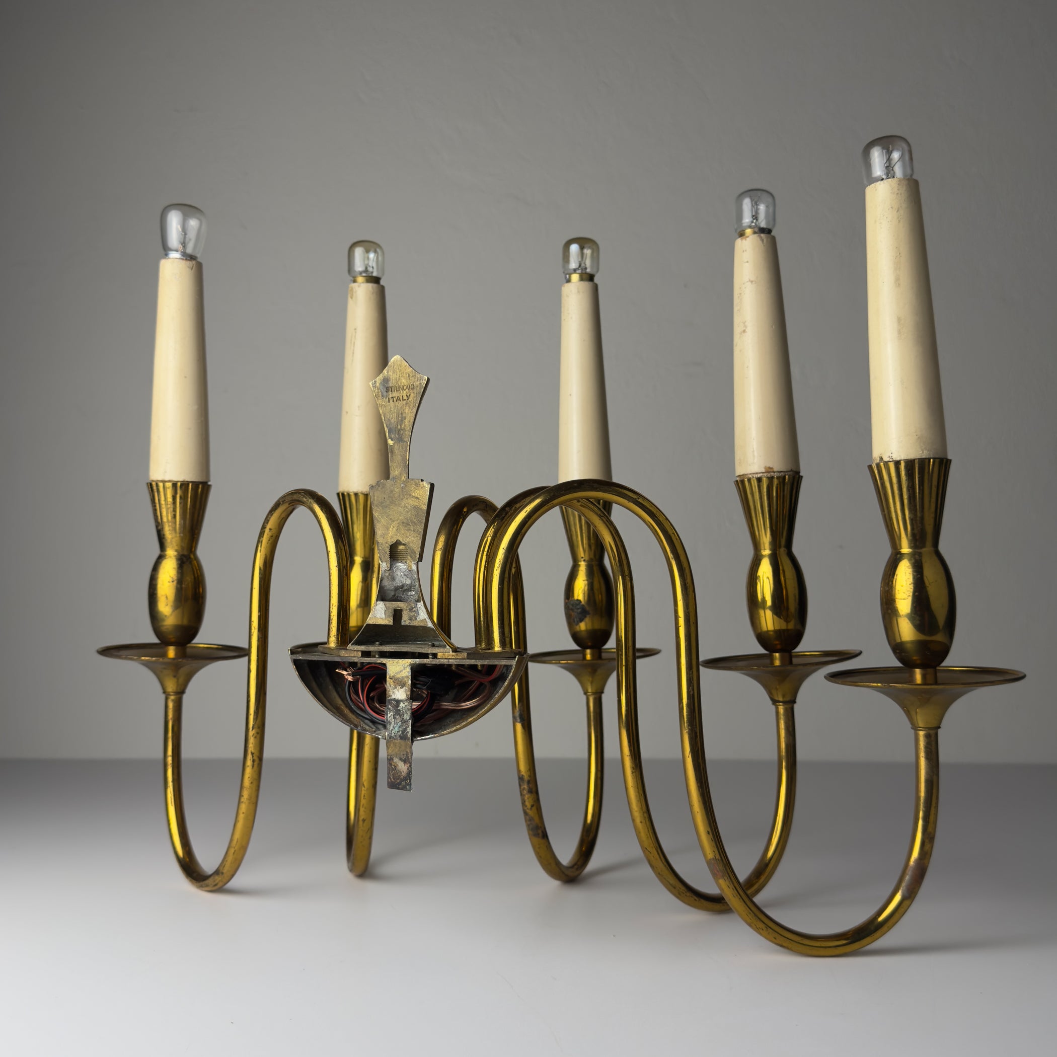 Vintage brass wall lamp by Stilnovo, Italy, 1950s