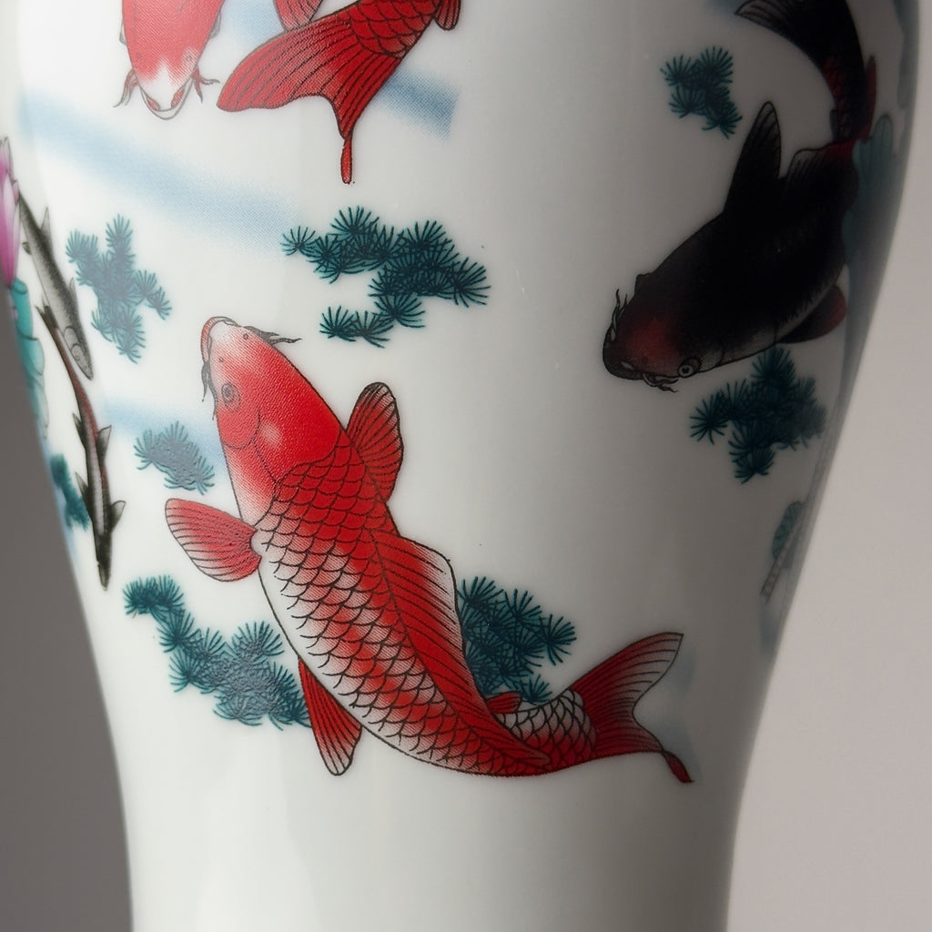 Vintage Chinese Export Porcelain Vase, Chine, 20th century