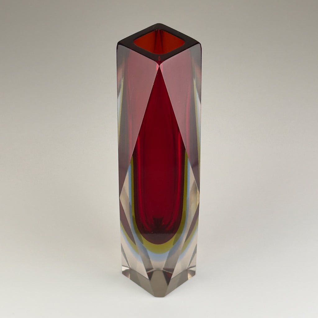Sommerso red Murano glass vase, style Flavio Poli, Italy 1970s
