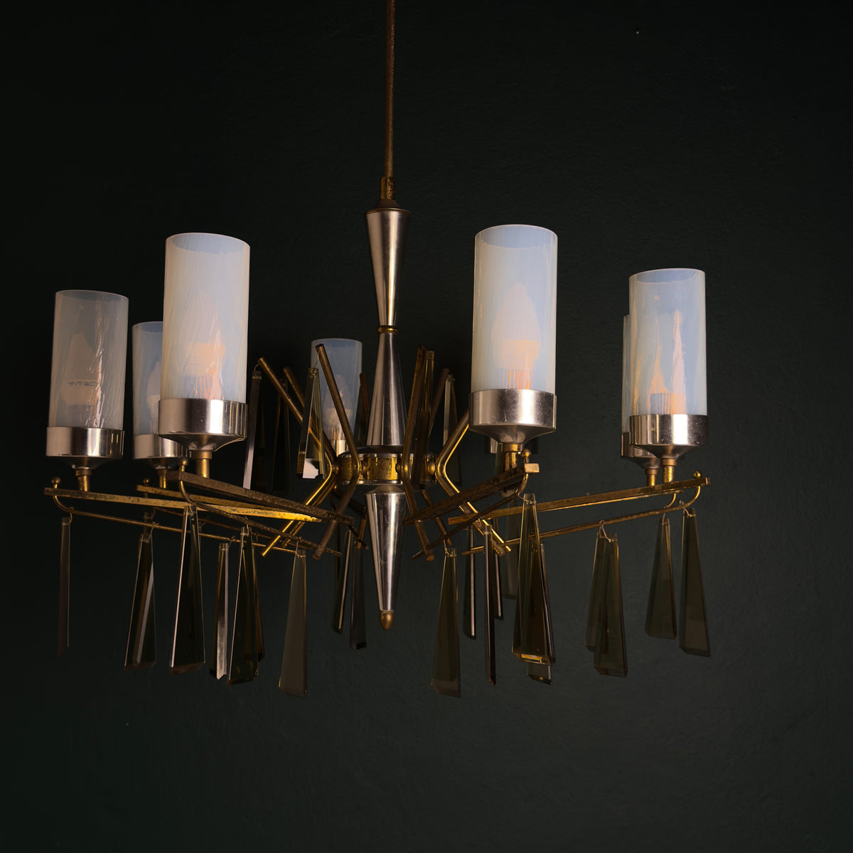 Large Sculptural Italian Mid-Century Chandelier in Brass and Glass, Italy 1950s