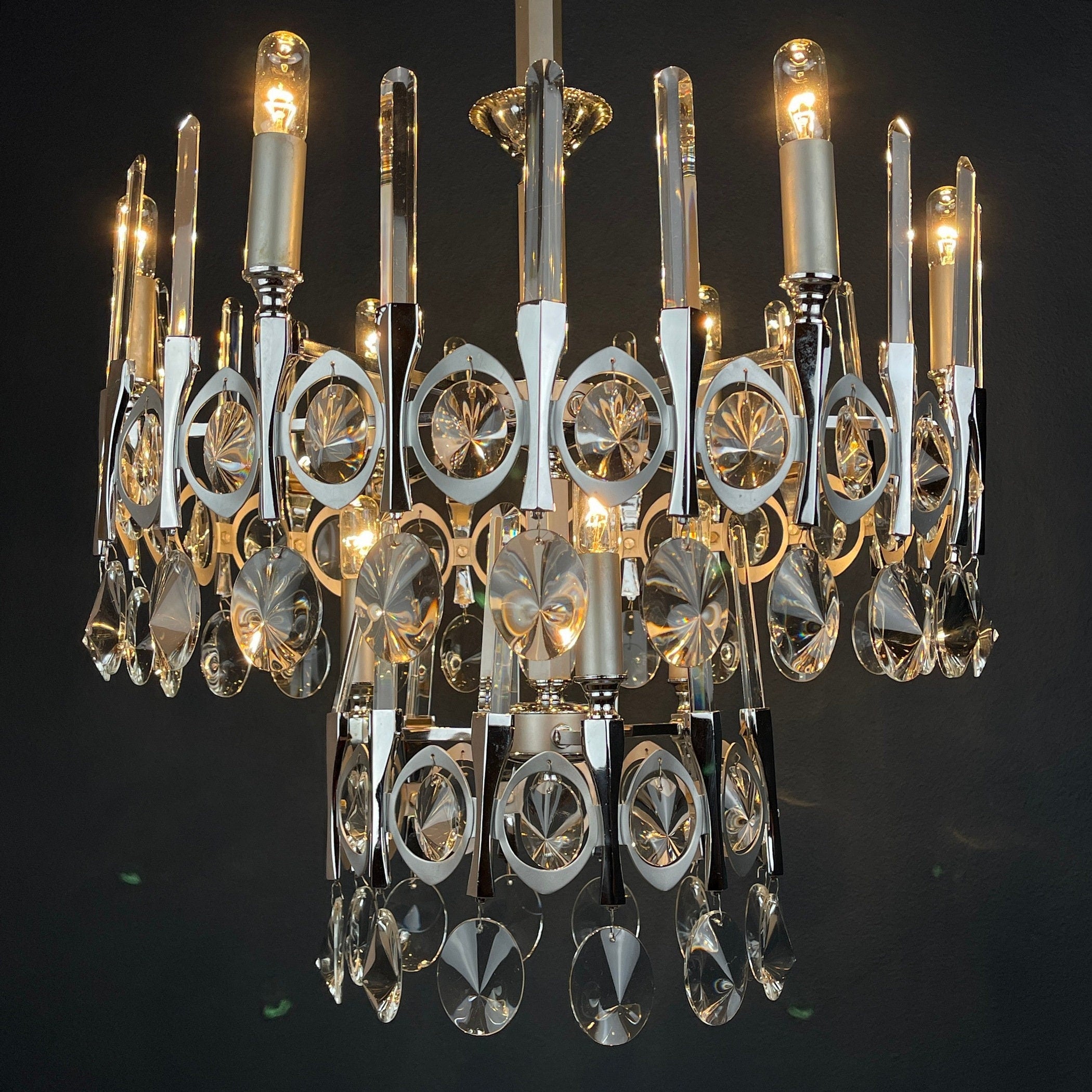 Gaetano Sciolari Chandelier: Mid-Century Modern Italian Crystal Glass, 1970s