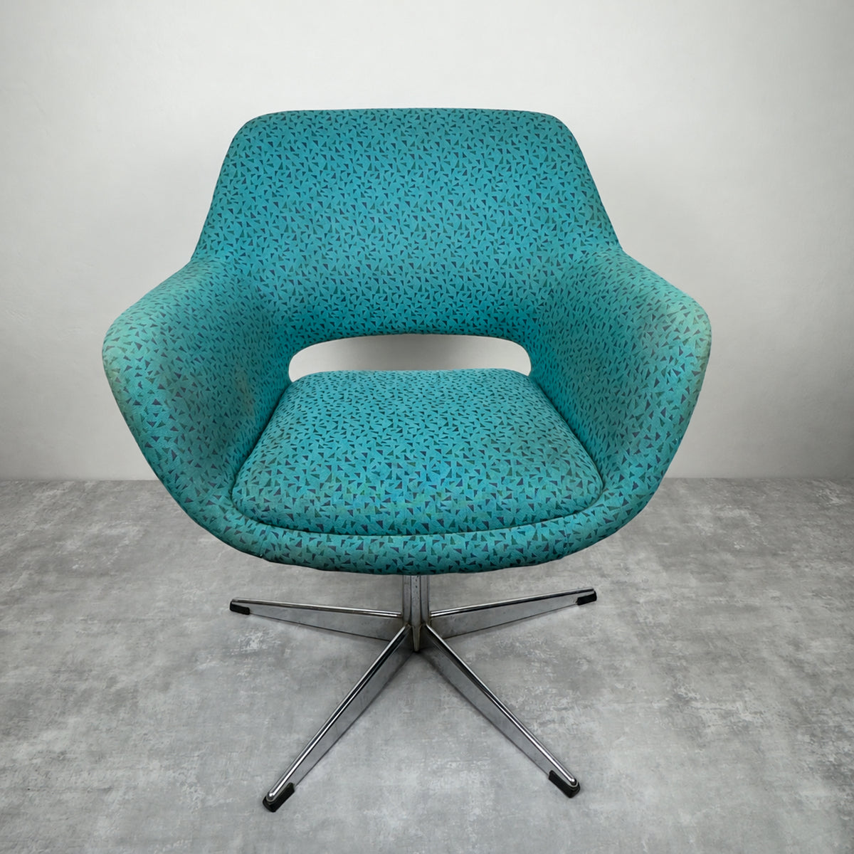 Vintage Mid-Century Modern Swivel Chair: Stol Kamnik, Yugoslavia 1970s