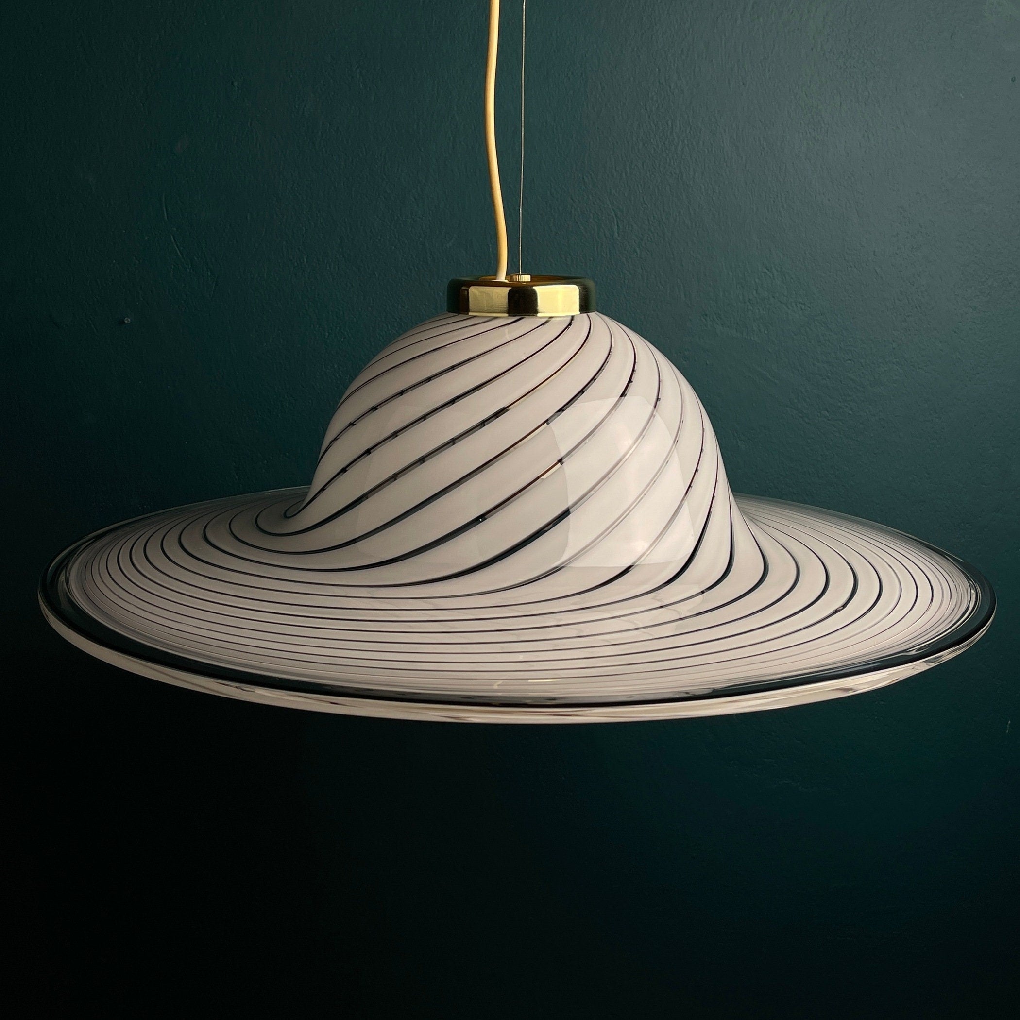 Classic swirl Murano glass pendant lamp Italy 1970s White Mid-century Lighting Vintage chandelier