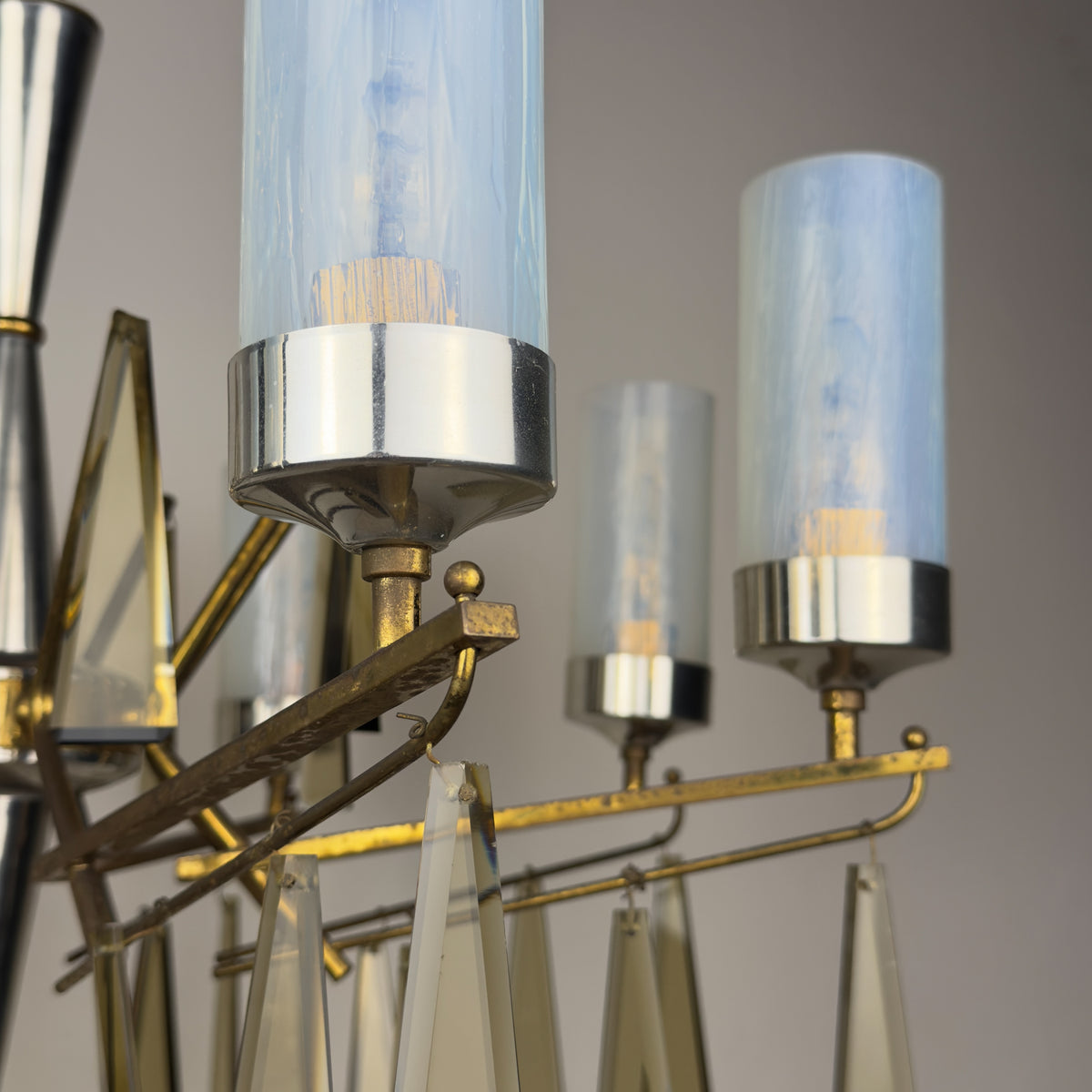 Large Sculptural Italian Mid-Century Chandelier in Brass and Glass, Italy 1950s