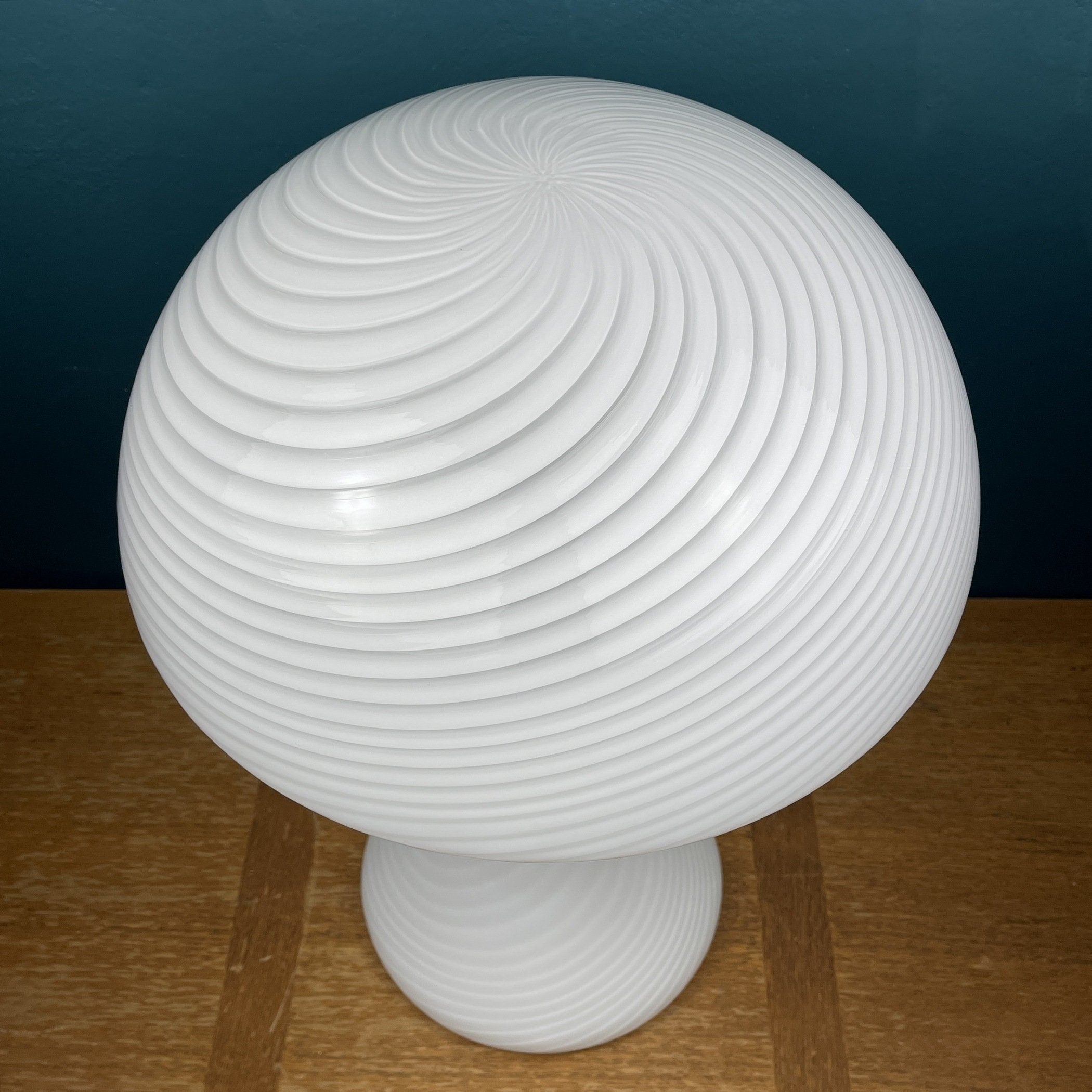Large classic swirl Murano table lamp Mushroom Italy 1970s Mid-century italian modern