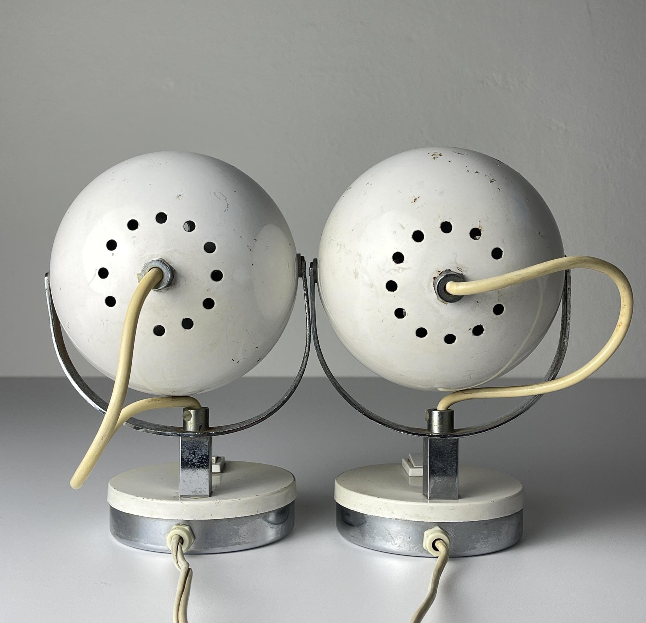 Mid-century white desk lamps Eyeball, Italy 1960s, Set of 2, Vintage home decor