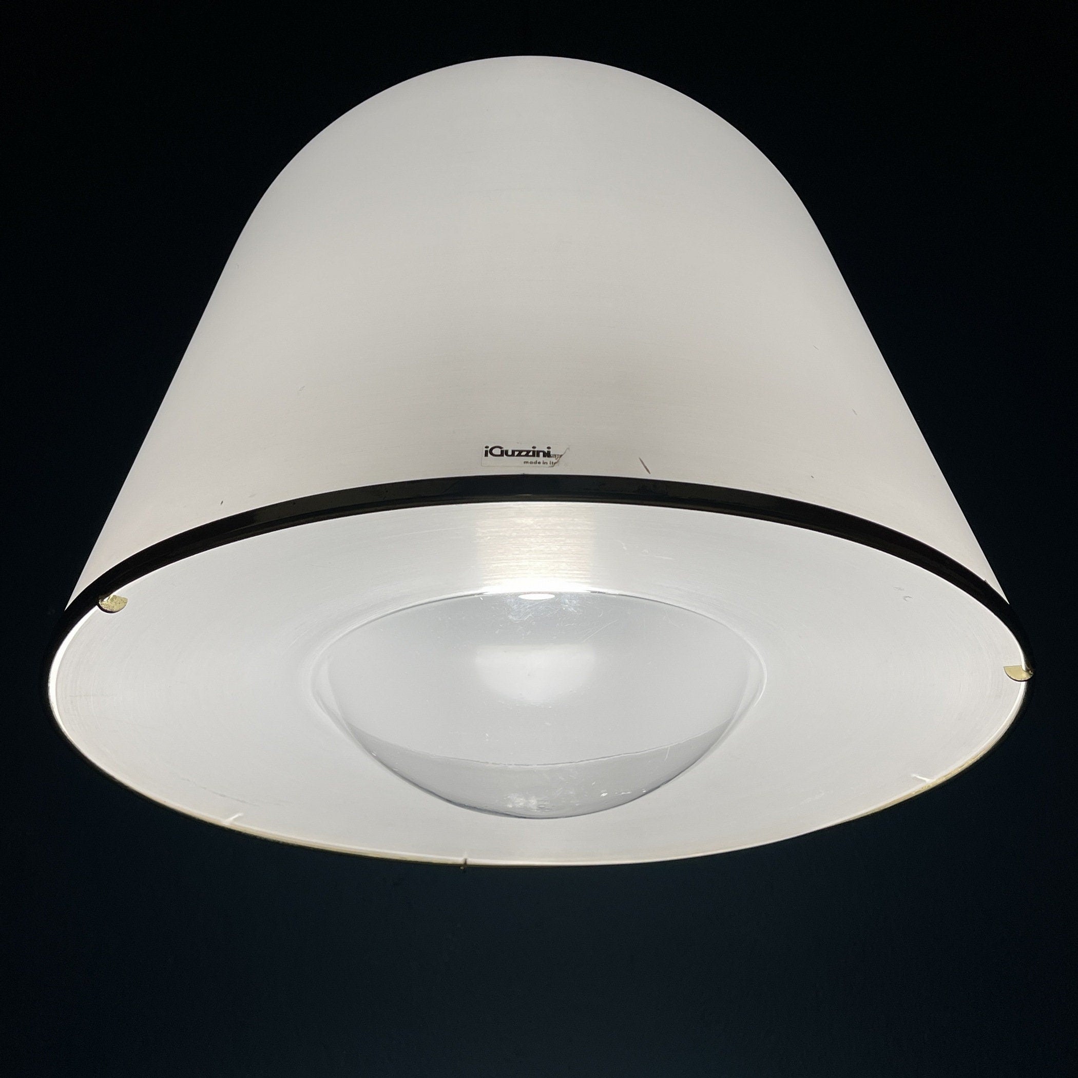 iGuzzini "Kuala" Italian white pendant lamp by Franco BRESCIANI  Italy 1970s