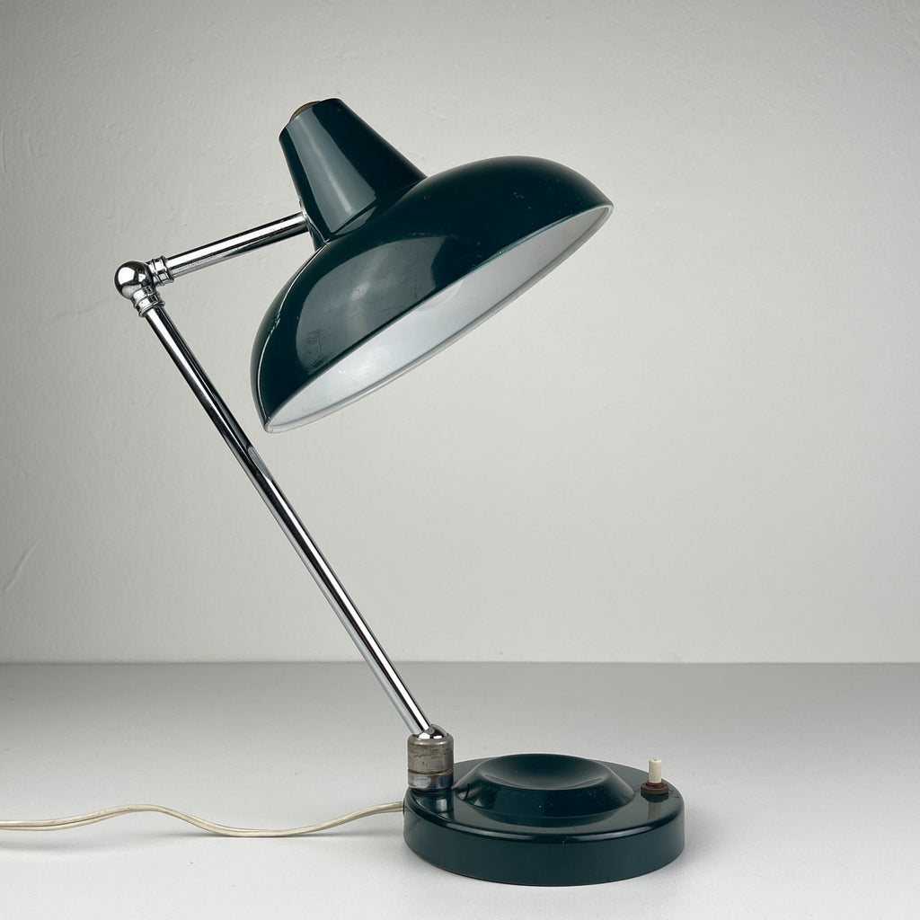 Green Industrial metal desk lamp Italy, 1960s, Mid-century office table lamp